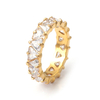 Eternity-Ring aus Edelstahl mit dreieckigem Zirkon